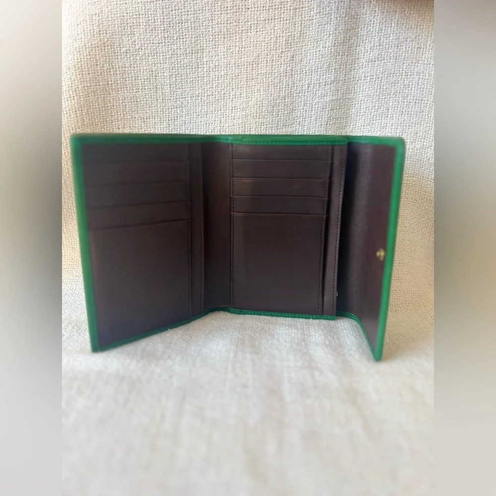Coach trifold leather wallet EUC